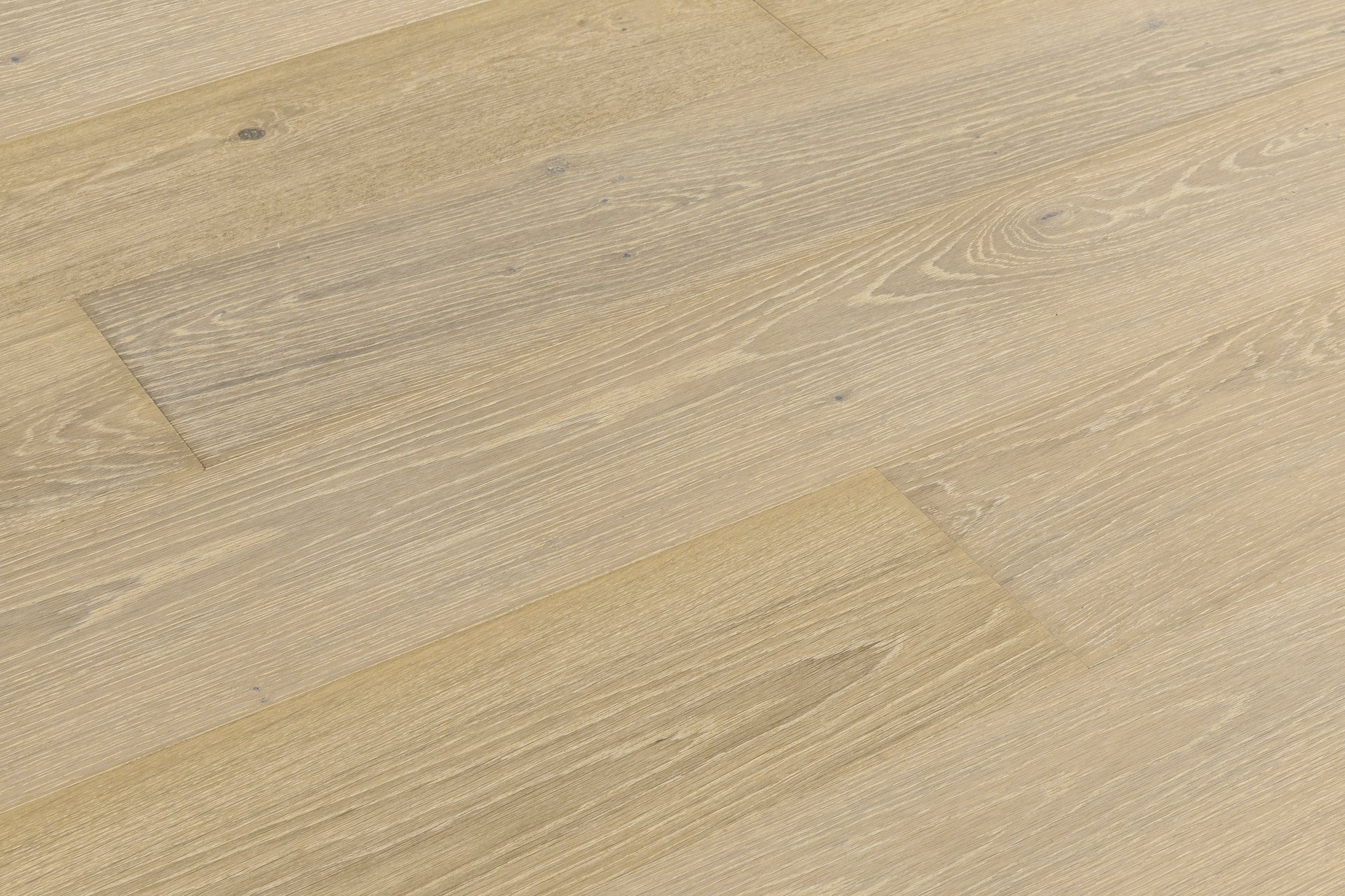 CLE00071 Classic Lacquered Blonde Plank